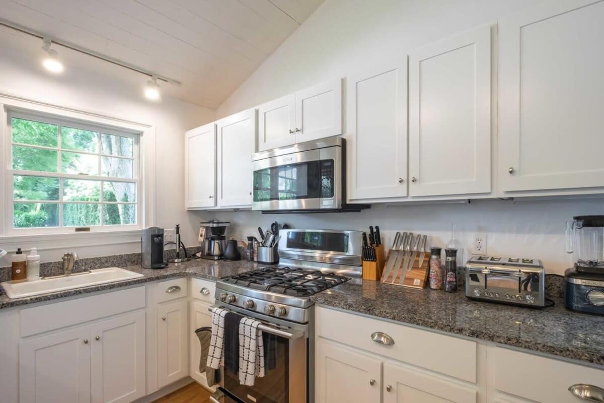 Heated Pool, Driftwood Cottage By Rovetravel East Hampton Ngoại thất bức ảnh