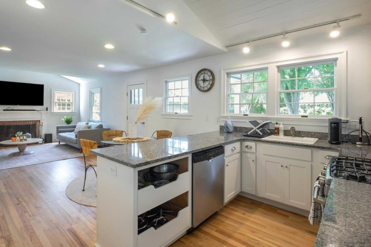 Heated Pool, Driftwood Cottage By Rovetravel East Hampton Ngoại thất bức ảnh