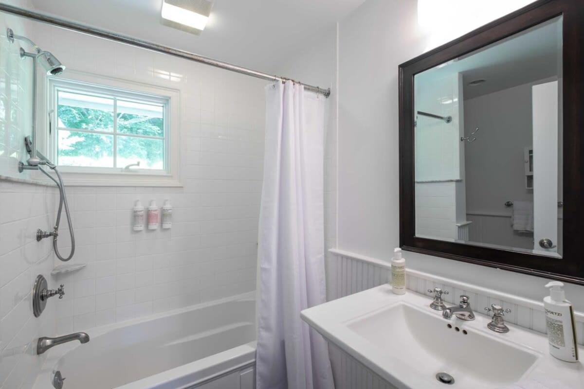 Heated Pool, Driftwood Cottage By Rovetravel East Hampton Ngoại thất bức ảnh